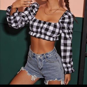 New long sleeve crop top